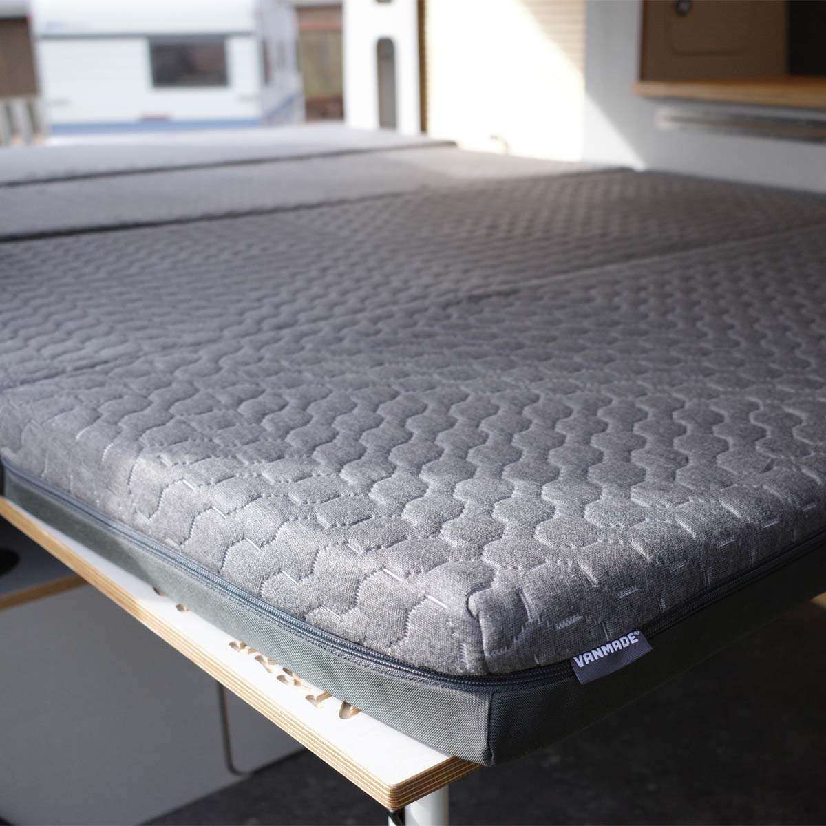 Vanmade Camper Matratze auf Komfortbett